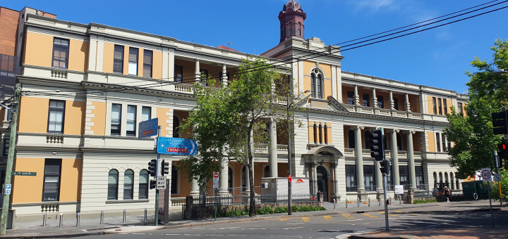 De_Lacy_Building,_St_Vincent's_Hospital-Left_view